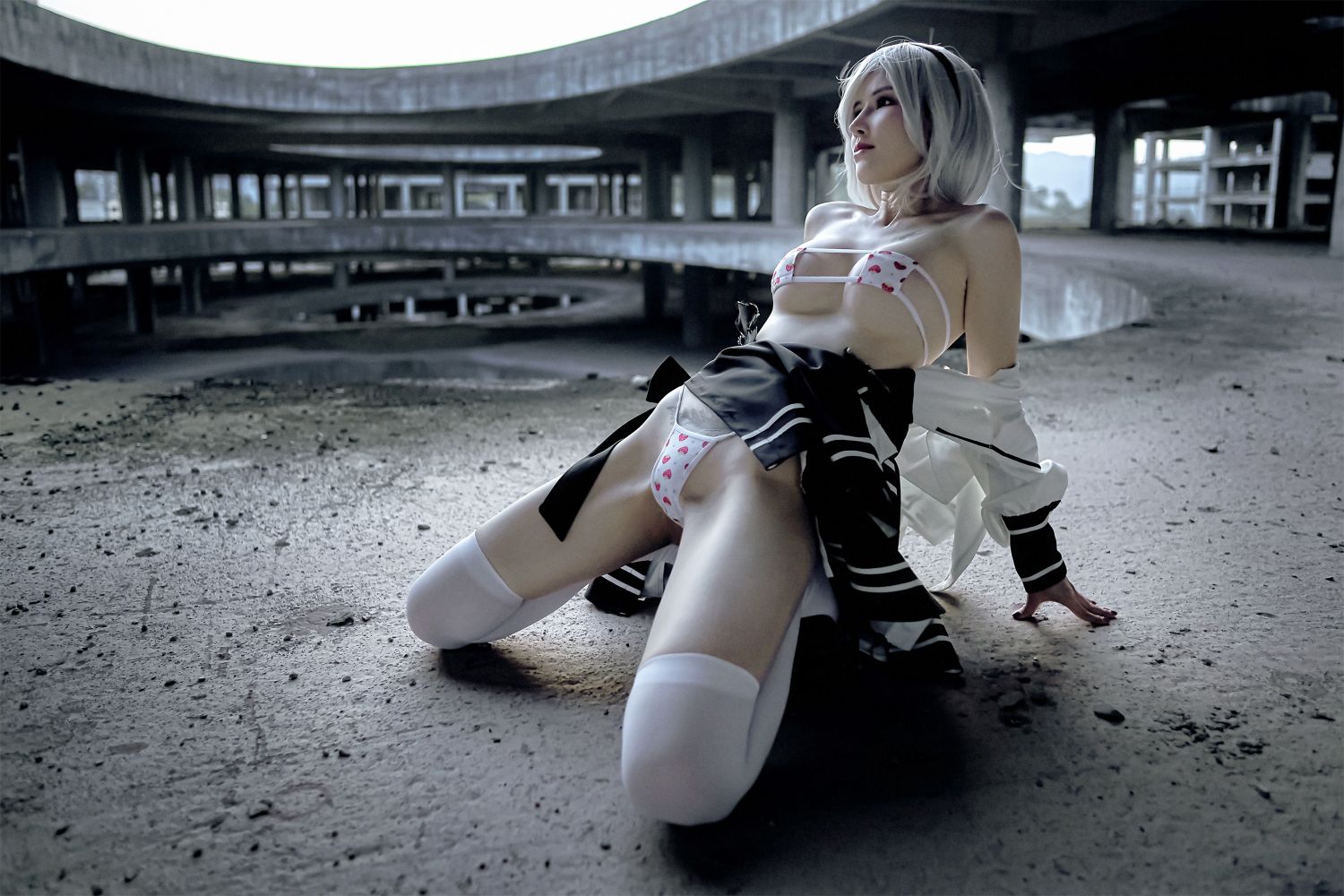 鹿八岁baby---尼尔机械纪元-2B废墟-05-18