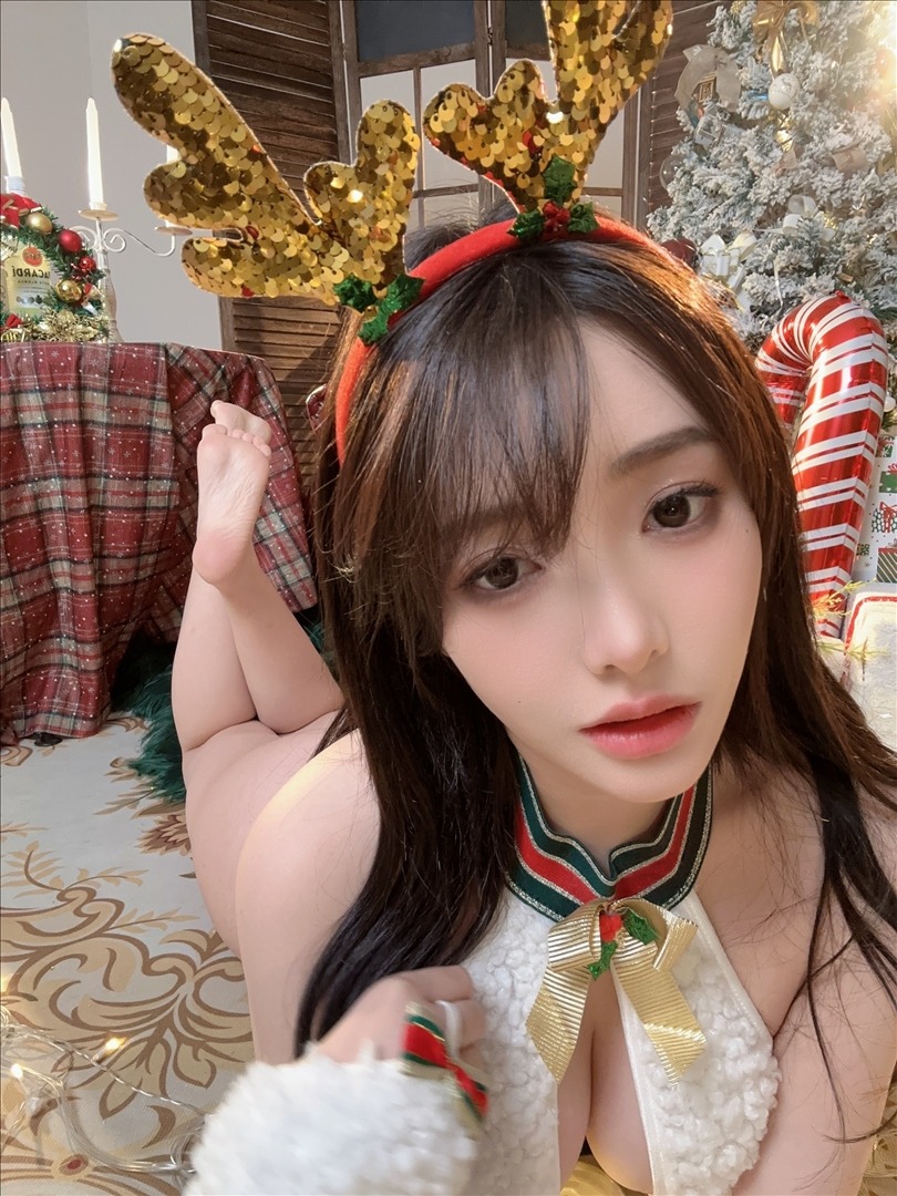 雯妹不讲道理---圣诞特辑-豪华版-159P25V-159P-25V-40775-MB-20240811s-08-14