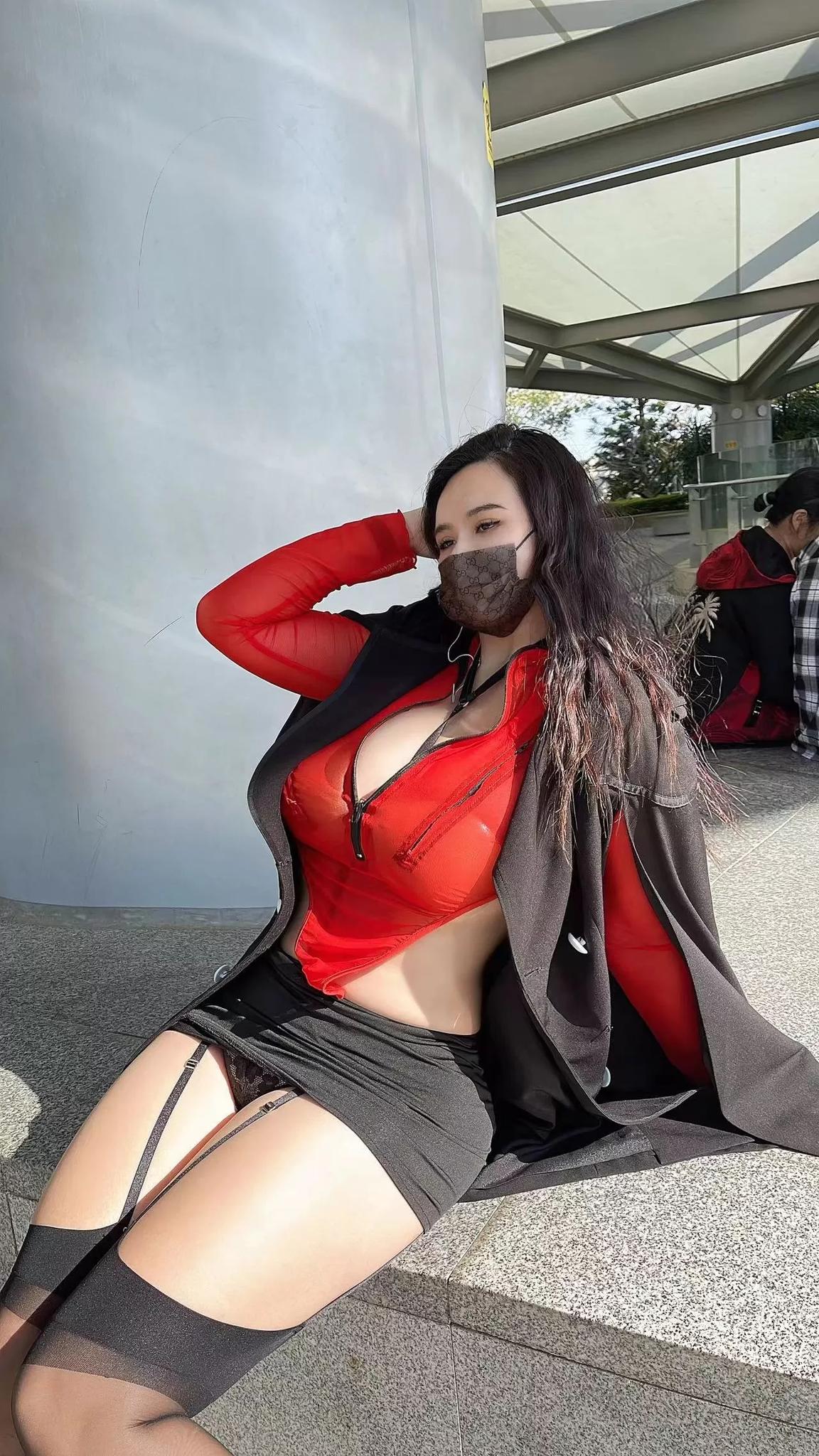 水蜜桃米米---吊带黑丝-30P-12276-MB-08-11