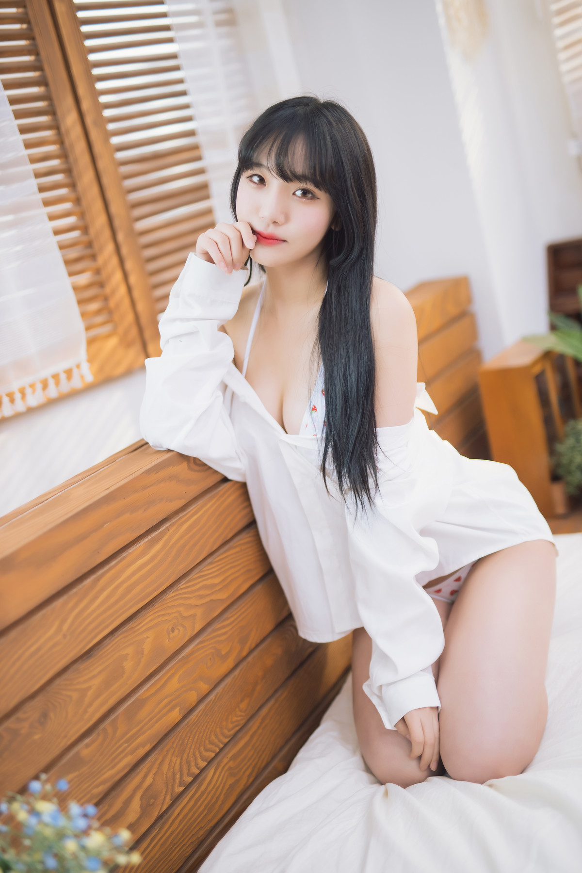 Sooflower-수련수련-Strawberry-Photobook-Set01-11-30