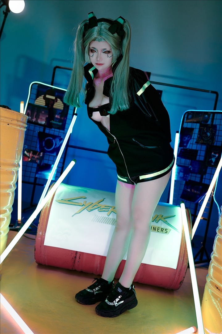 ZinieQ---Rebecca-Cyberpunk-Edgerunners-44P-39594-MB-20240828f-08-29