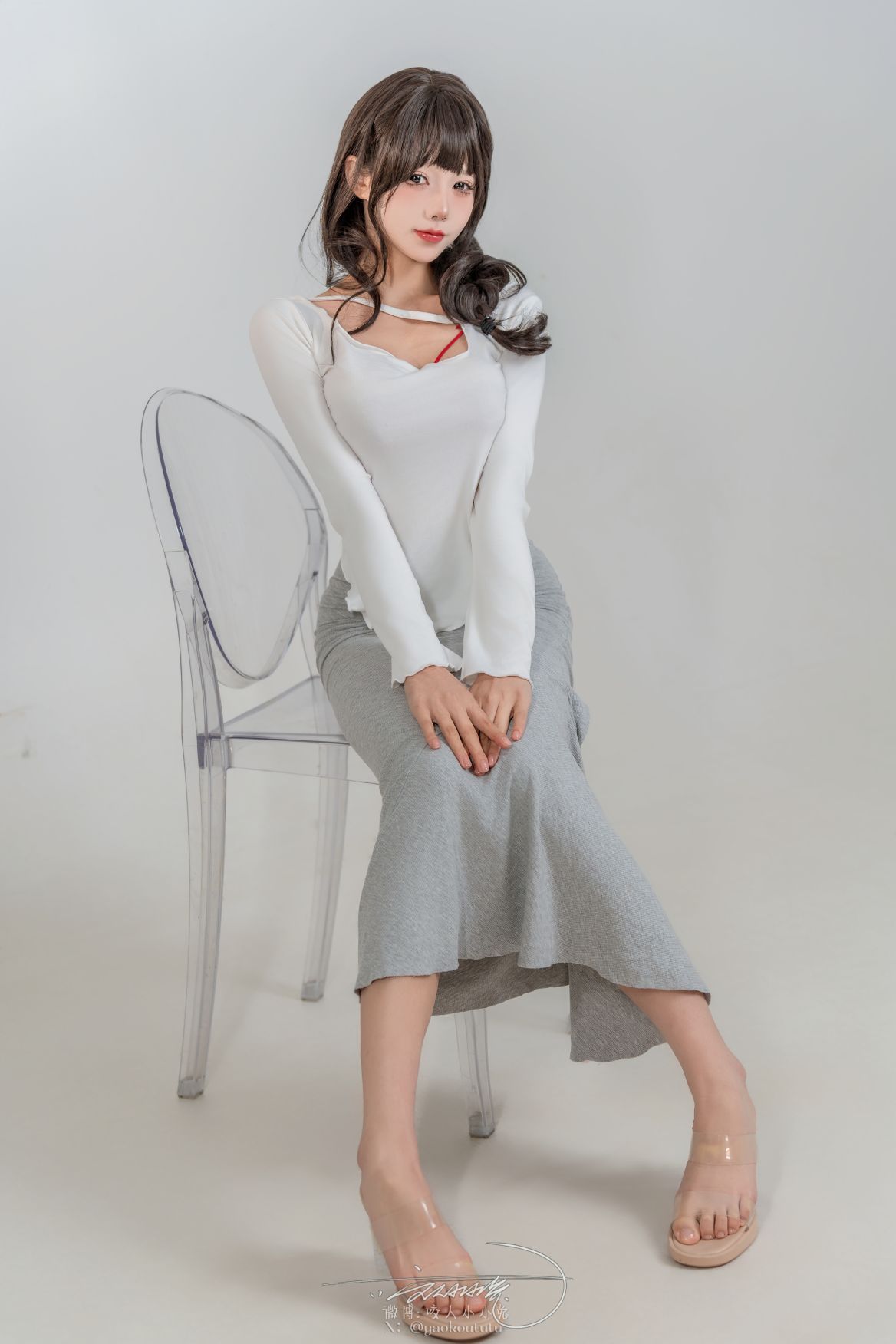 咬人小小兔-黏黏团子兔---6月作品夹心饼干79P1V-Queen-card-80P1V-934MB-07-11