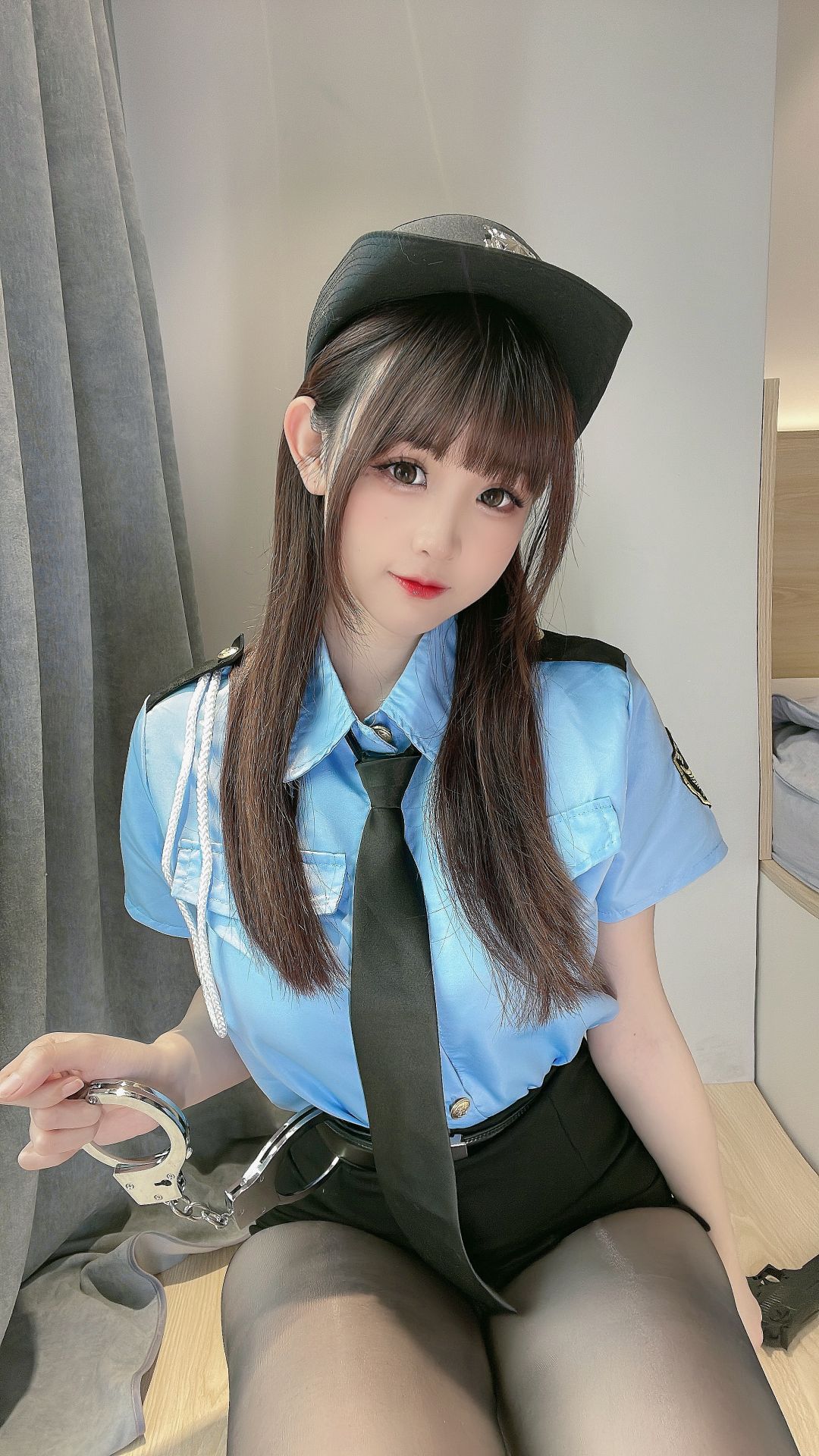 miko酱ww---女警制服-02-17