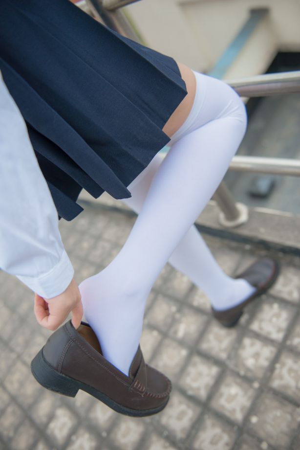 少女秩序写真-vol013-天台JK制服44P-01-10