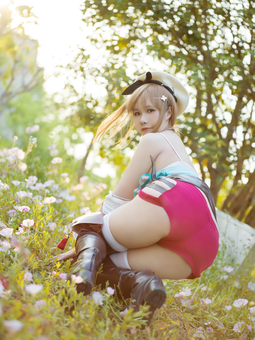 麻花麻花酱---莱莎-02-12